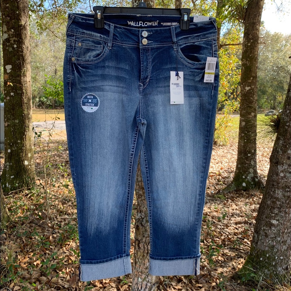 Women’s Wallflower Capris/Crop Jeans